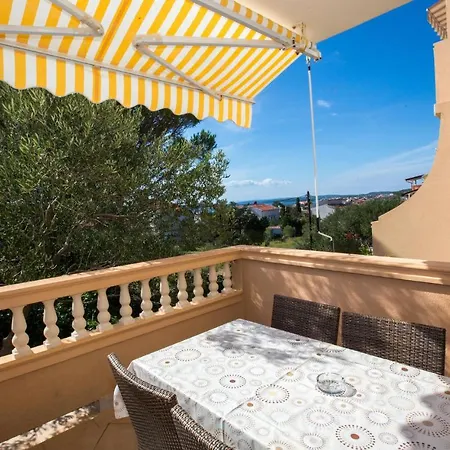 Gorgeous In Barbat With House Sea View Apartment Barbat na Rabu