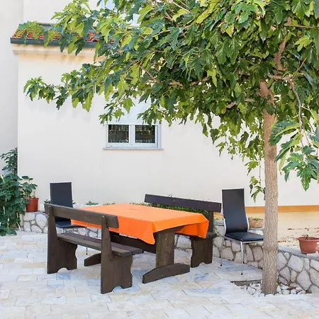 Apartment Gorgeous In Barbat With House Sea View