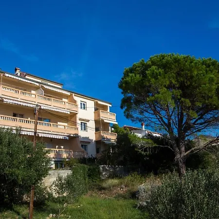 Gorgeous In Barbat With House Sea View Apartment Barbat na Rabu
