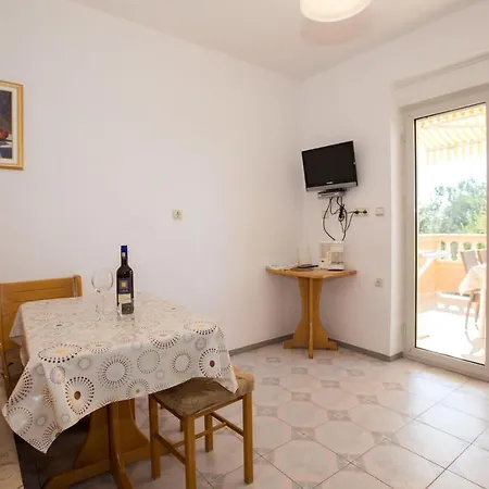 Gorgeous In Barbat With House Sea View Apartment Barbat na Rabu